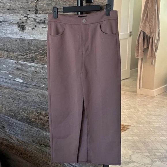 HUDSON Reconstructed Skirt in Deep Taupe - Picture 10 of 11